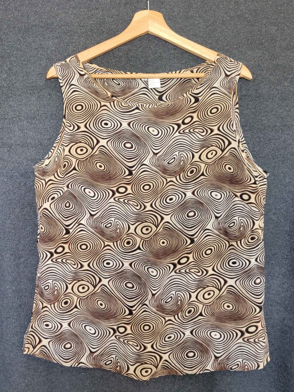 **SOLD** Silk Swirl Retro Blouse Women’s L Sleeveless Neutral Artsy Psychedelic